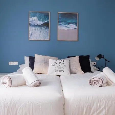 Dos Torres Exclusivos En Calle Alfonso I Apartamento