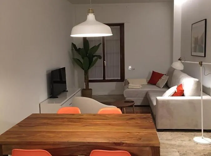 Апартаменты Dos Torres Exclusivos En Calle Alfonso I