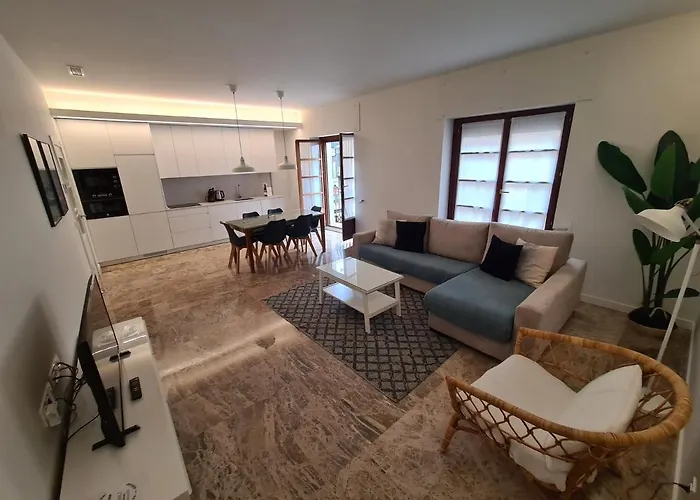 Dos Torres Exclusivos En Calle Alfonso I Апартаменты